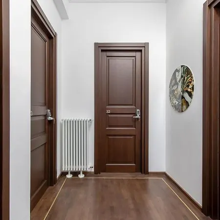Holt Old Town Luxury 2*