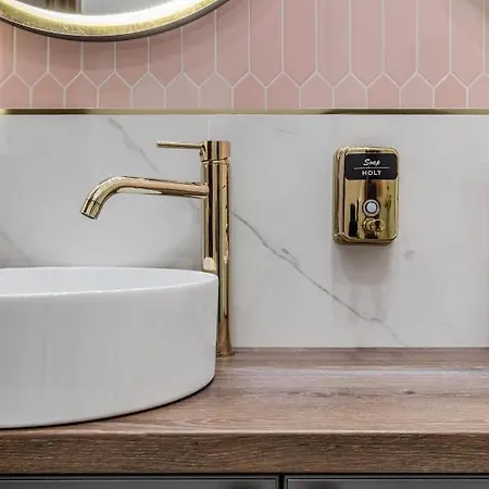 Old Town Luxury イン ブカレスト