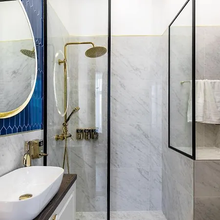 Holt Old Town Luxury 2* Bucharest
