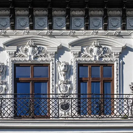 Holt Old Town Luxury 2* Bucharest