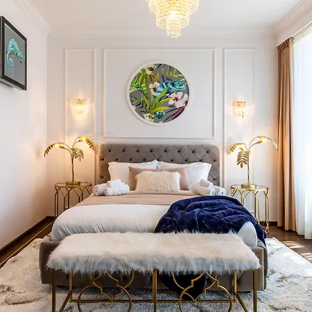 Old Town Luxury 2* Boekarest