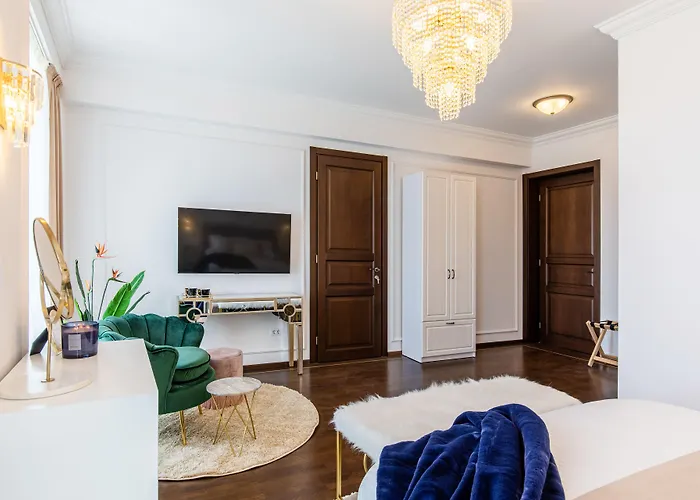 Old Town Luxury Мініготель Бухарест