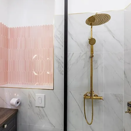 Old Town Luxury 2* Boekarest