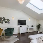 Old Town Luxury Mini-hôtel 2*